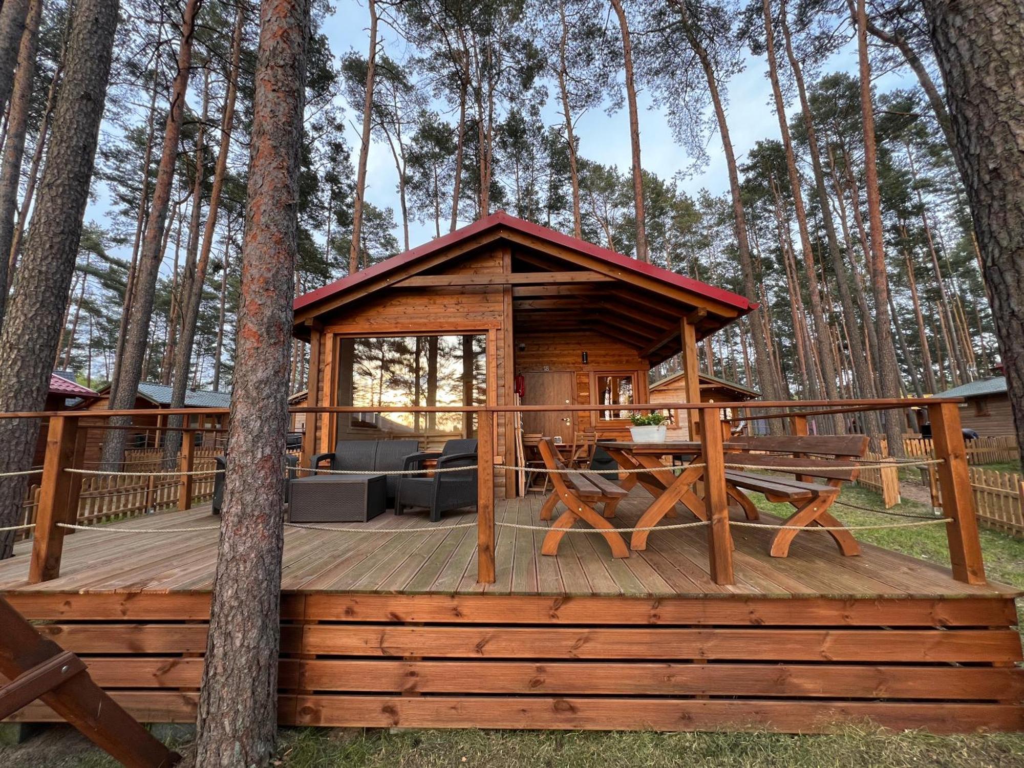 Domki Borsk - Komfortowe Domki Nad Jeziorem Wdzydze Z Przepieknym Widokiem Bagian luar foto